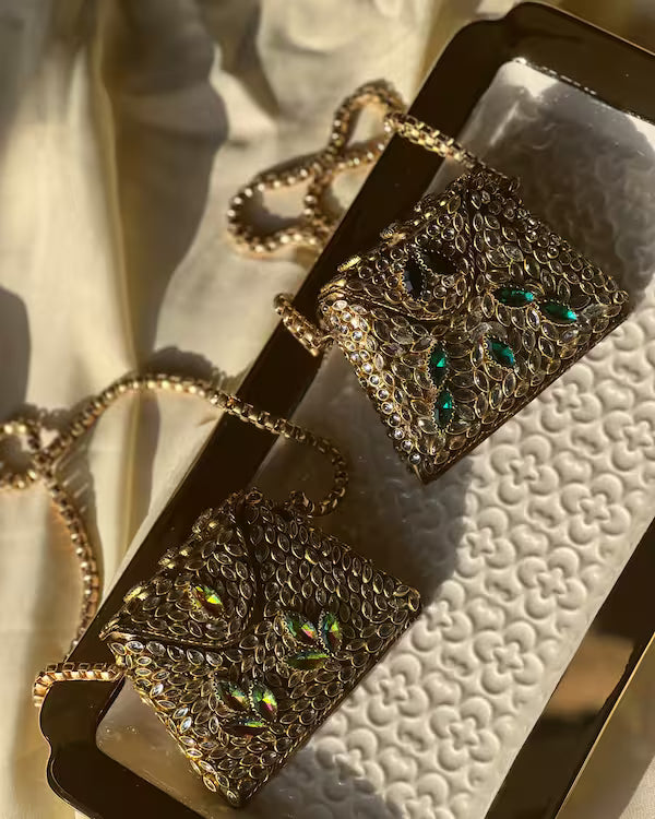NOOR NANO CLUTCH