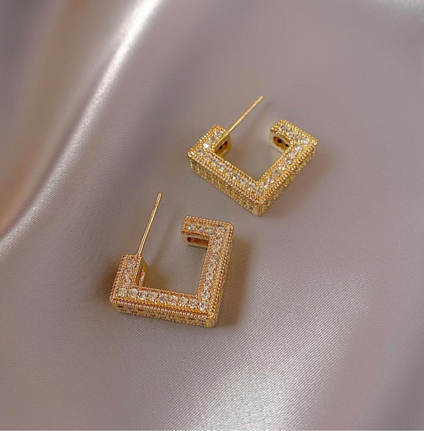L shaped Hoops