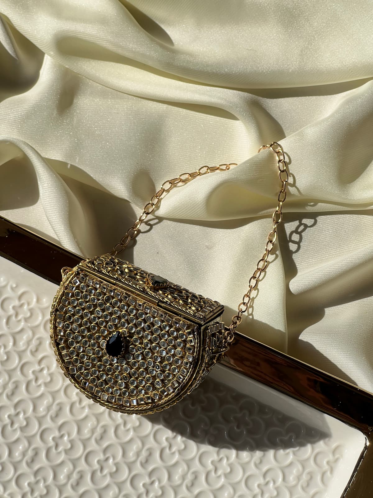 Mini Kundan Box Clutch