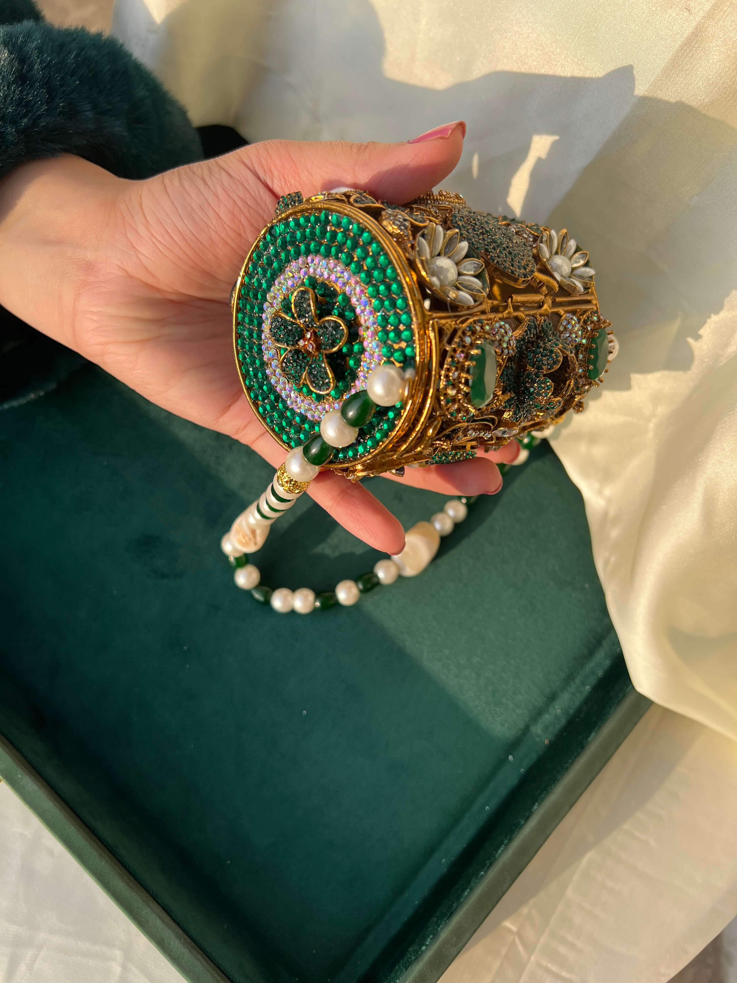 Crimson Crown Clutch-GREEN