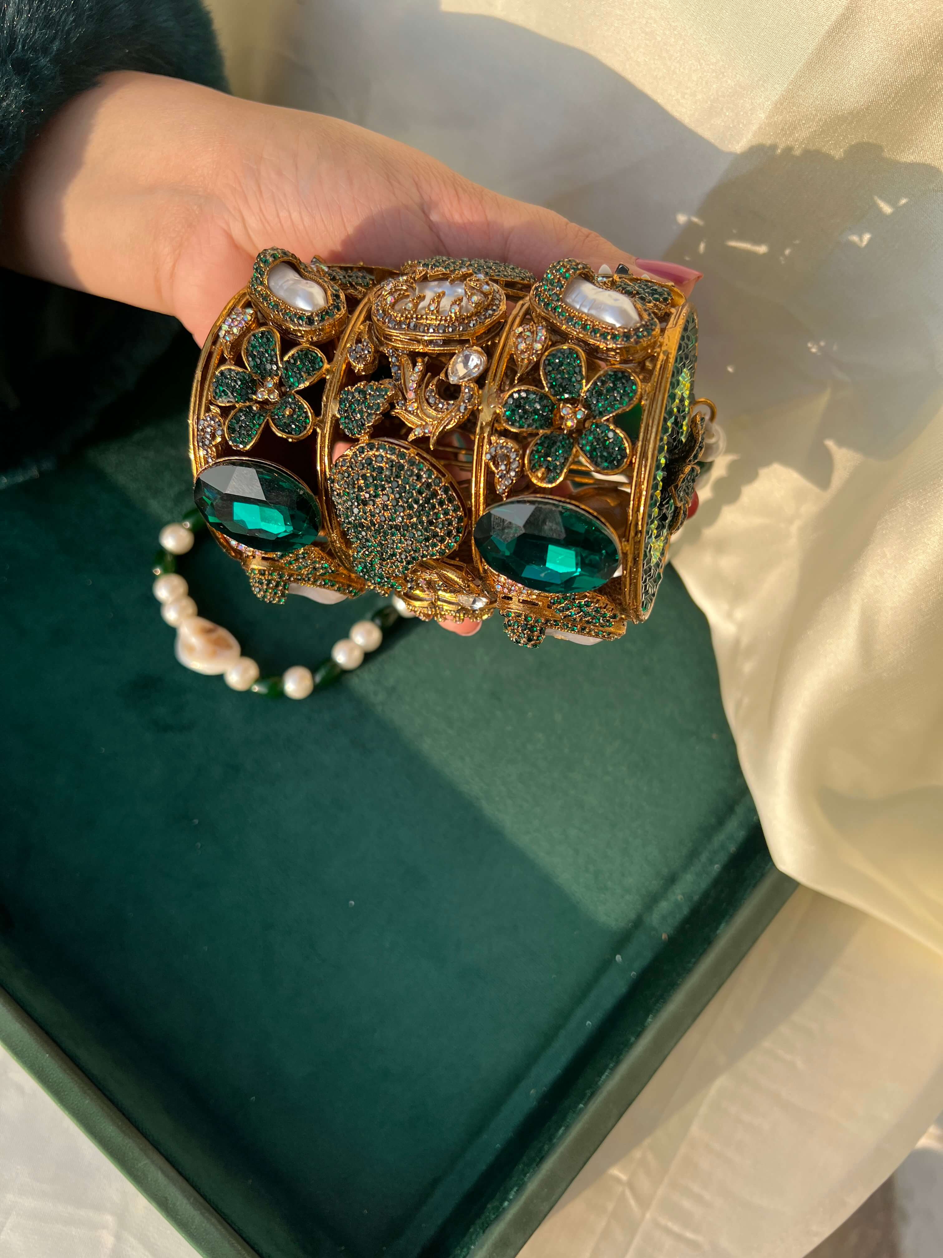 Crimson Crown Clutch-GREEN