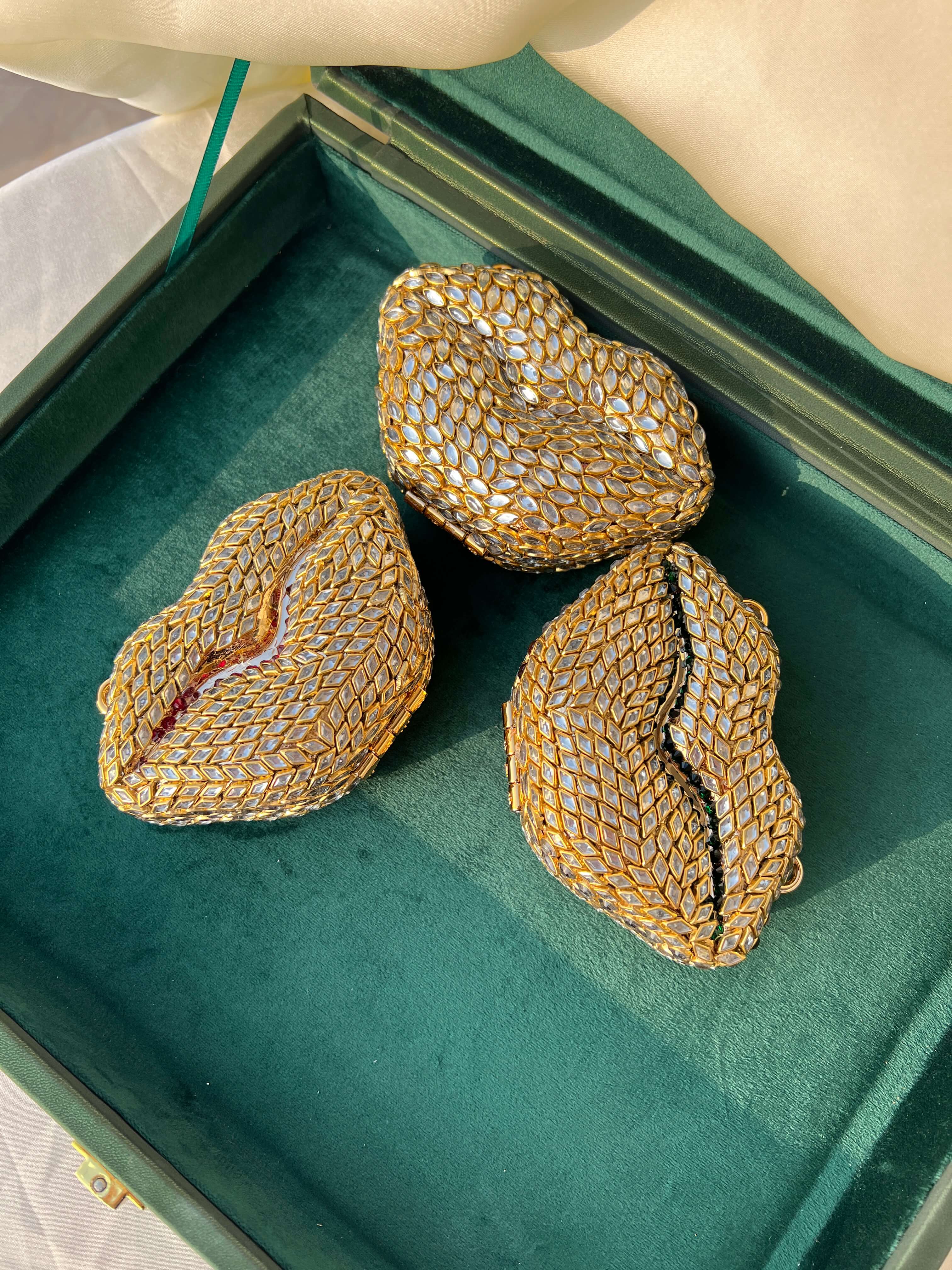 Mini Lips Kundun clutch