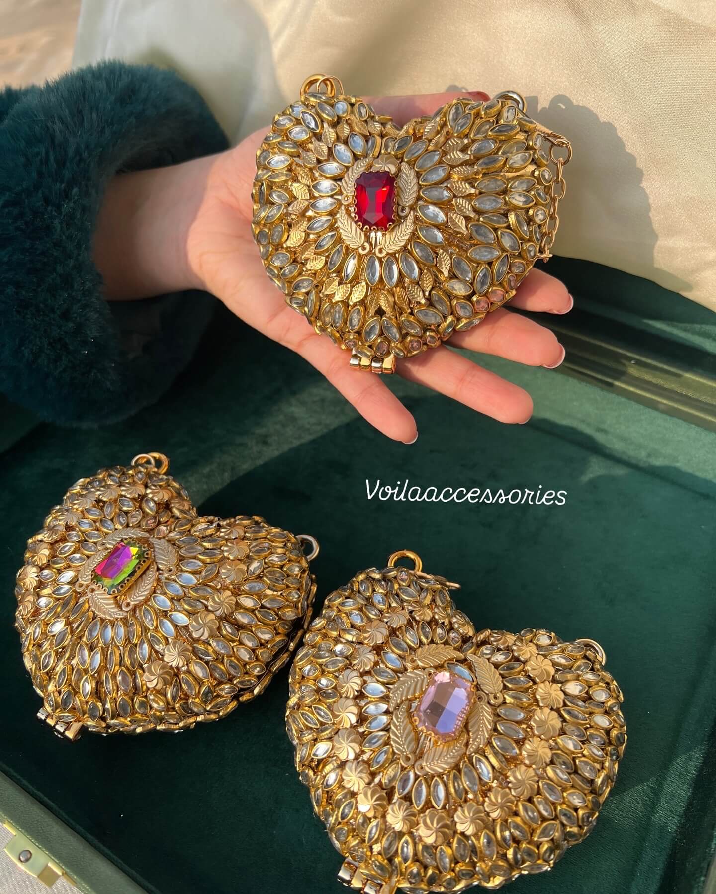 Mini Heart Kundun Clutch