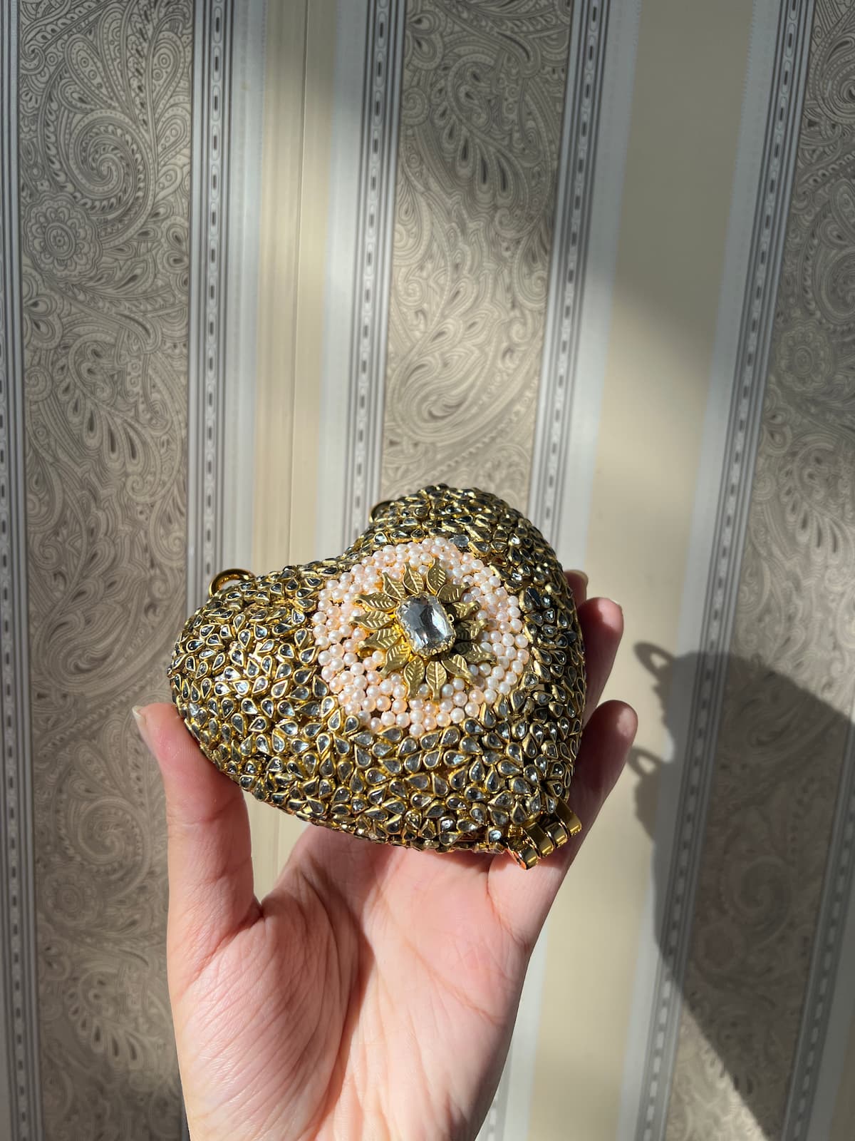 Mini Heart Kundun Clutch 2.0