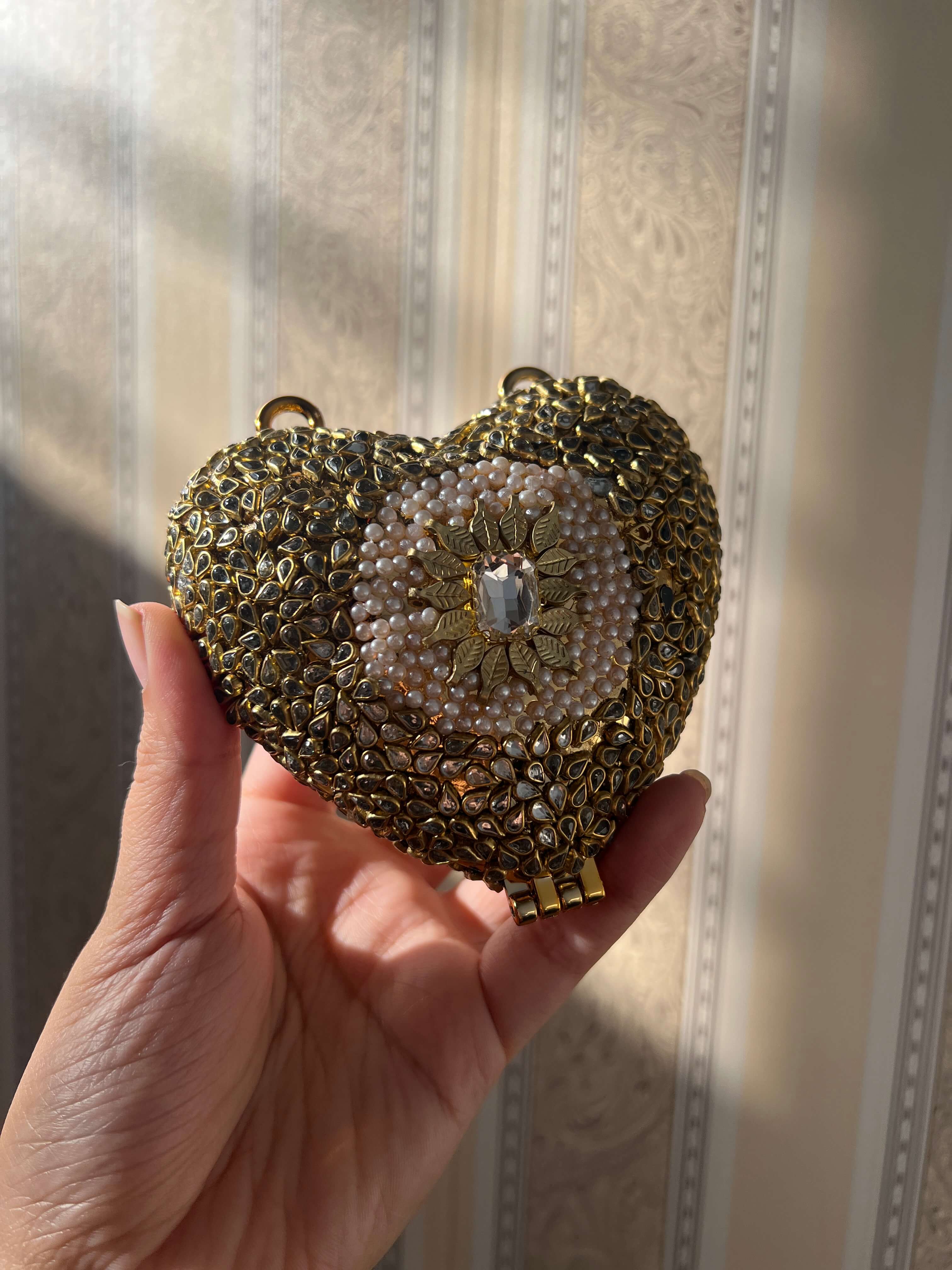 Mini Heart Kundun Clutch 2.0