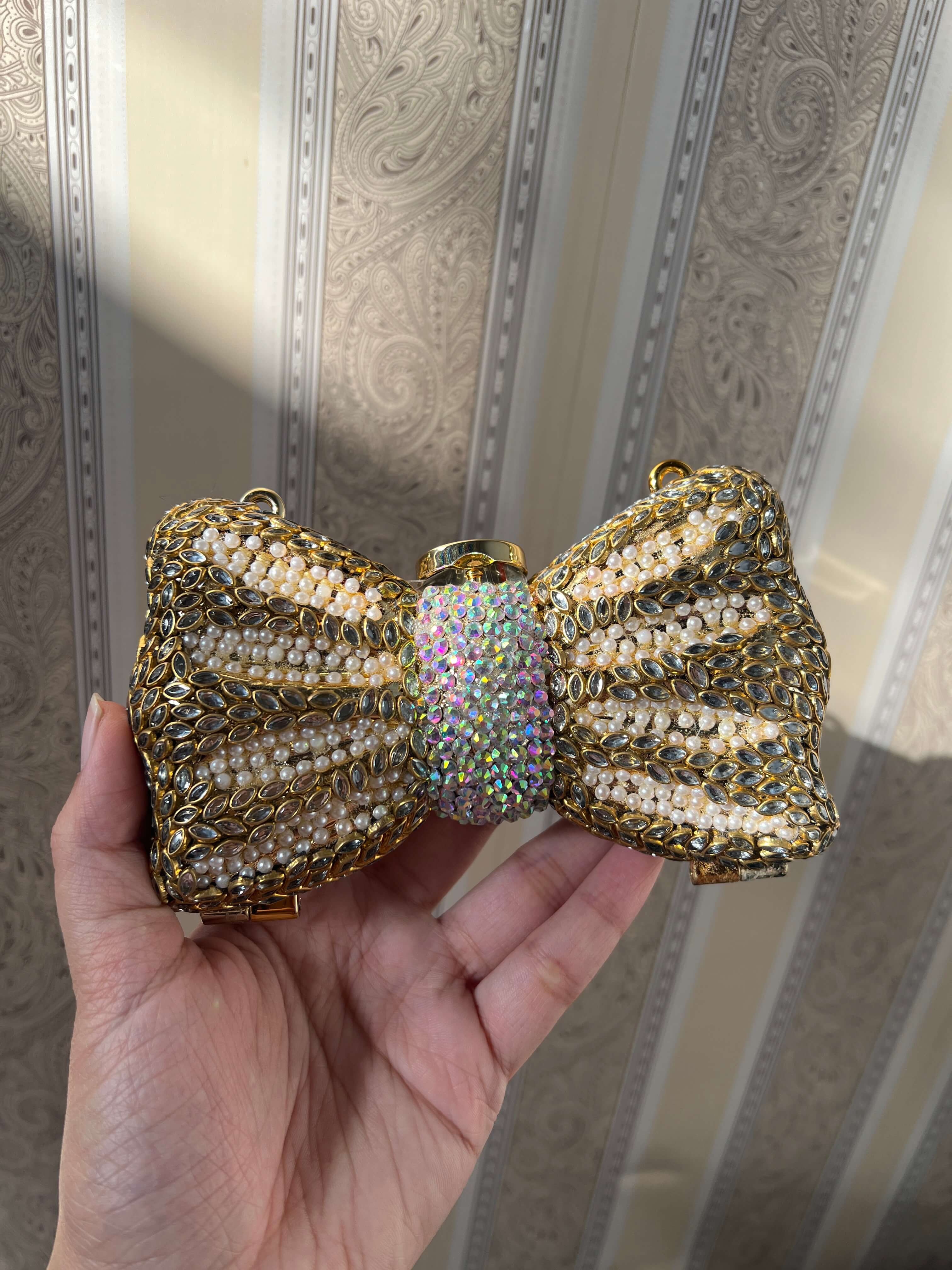 Mini Bow Kundun Clutch