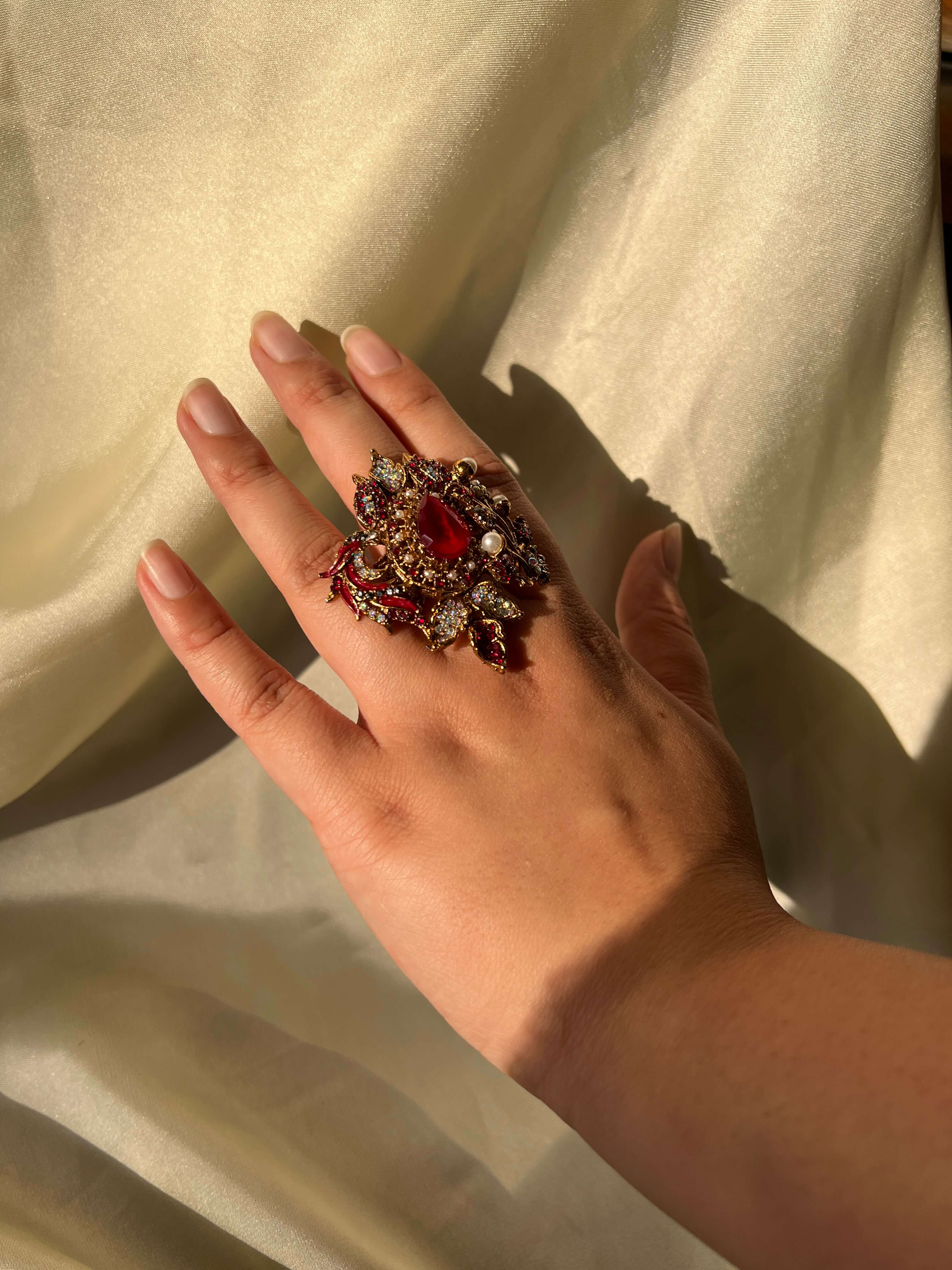 Vintage Crystal Floral Ring