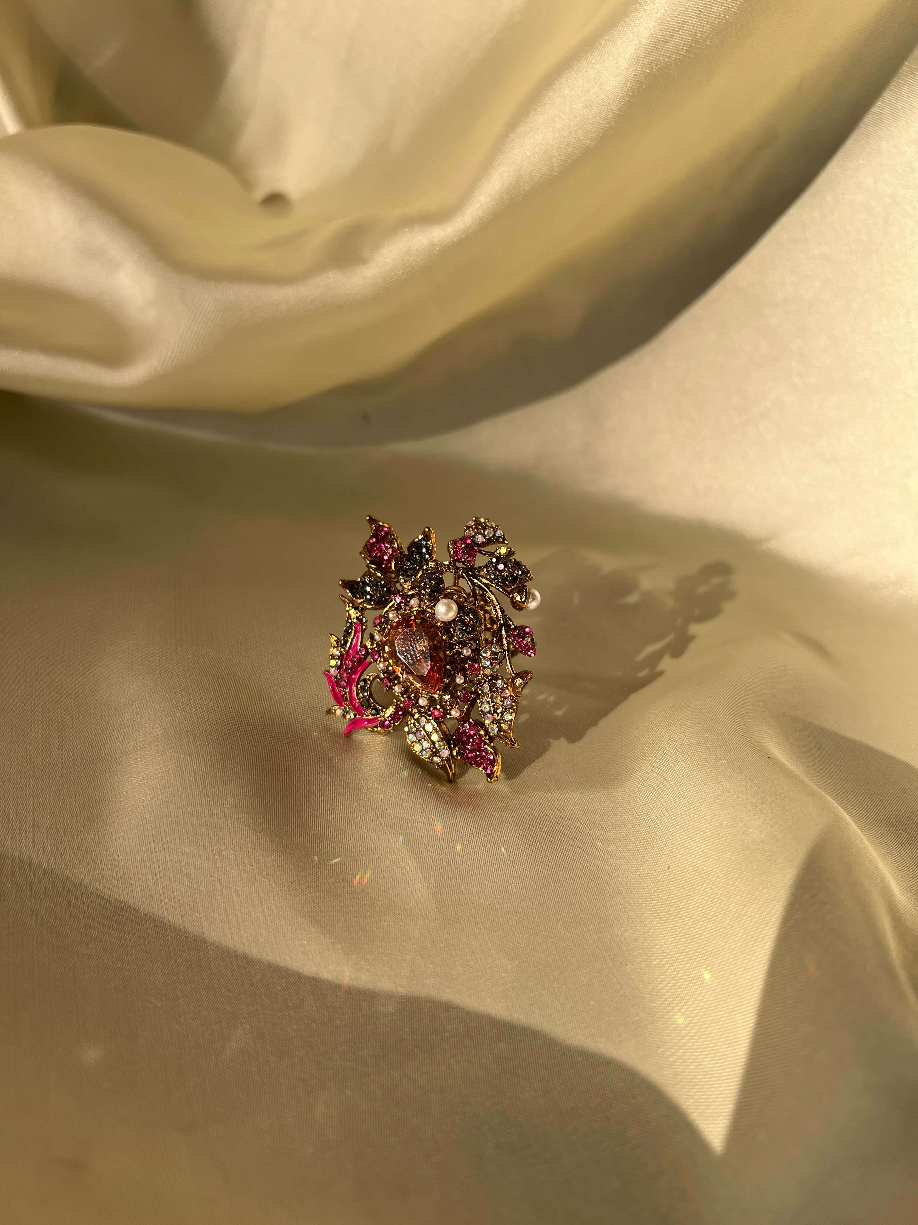 Vintage Crystal Floral Ring