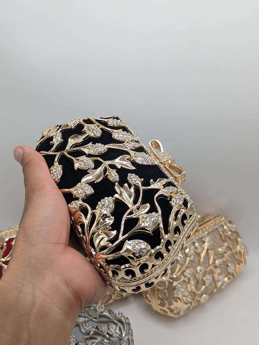 Traditional Clutch