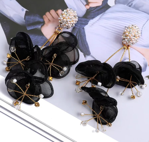 Pearly Long Earrings