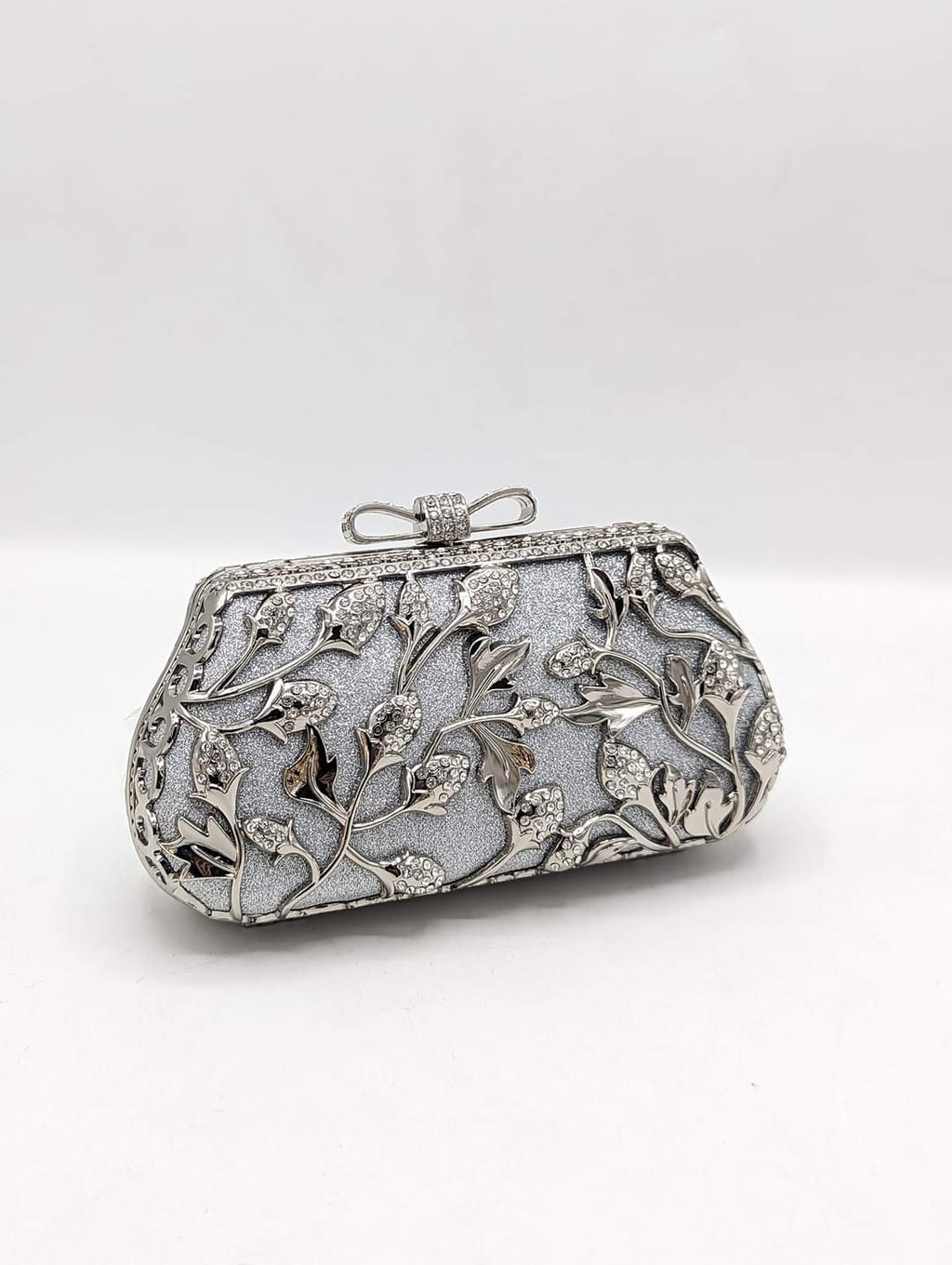 Traditional Clutch